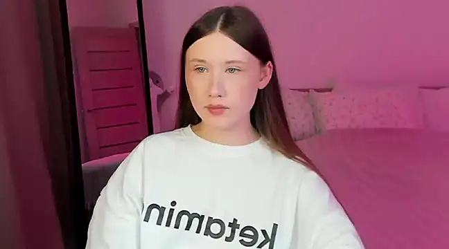 Stella Sunny online show from 02/26/25, 09:48