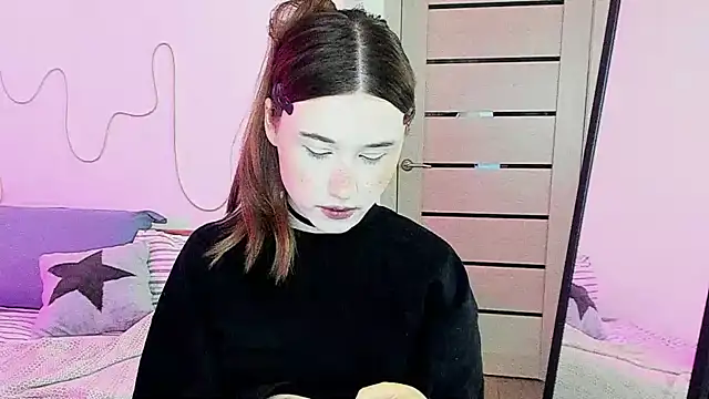 Stella Sunny online show from 12/05/25, 05:20