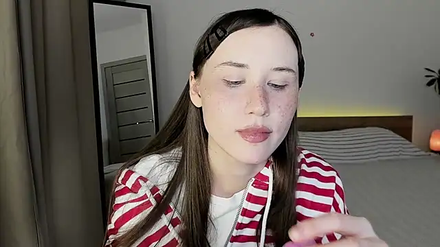 Snapshot of Stella_Sunny chatting on 08/01/26, 07:24 Stella Sunny online show from 08/01/26, 07:24