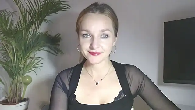 AliciaDesire online show from 12/16/25, 06:24