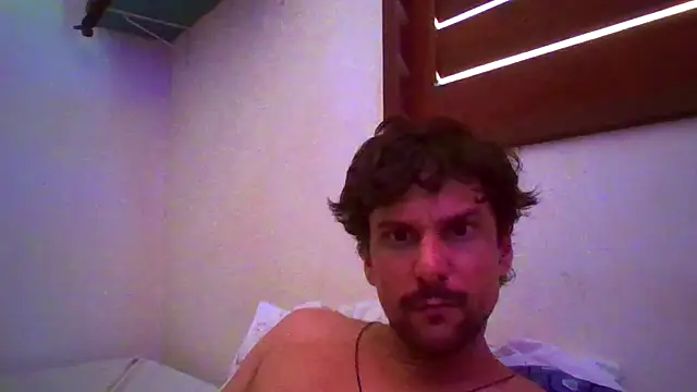 couplemilk online show from 02/04/26, 02:12