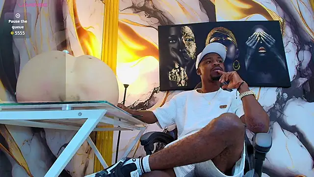 Thomas shelbys online show from 03/24/26, 03:33