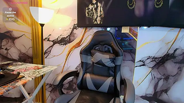 Thomas shelbys online show from 03/25/26, 03:34