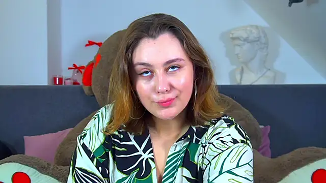 MaryMurray online show from 10/19/25, 06:41