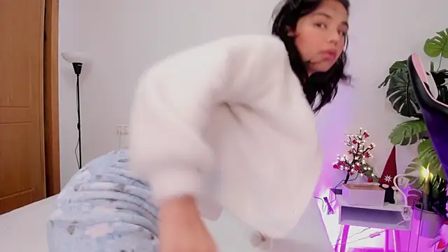 Adriennesexxx online show from 12/31/24, 11:09