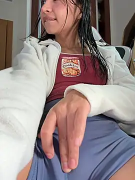 Adriennesexxx online show from 03/13/26, 05:41