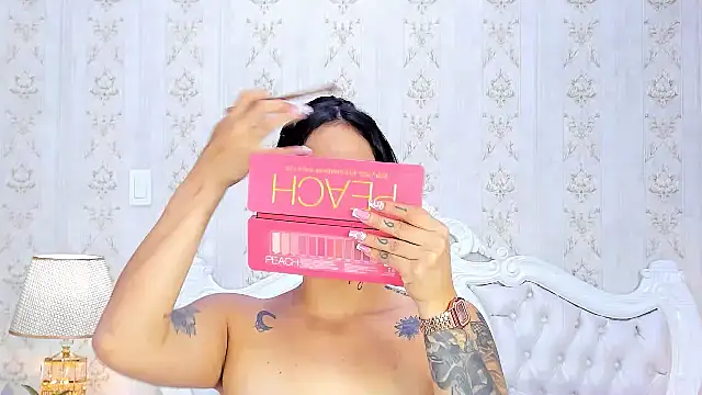 Snapshot of GiahDaniels chatting on 12/09/24, 08:44 GiahDaniels online show from 12/09/24, 08:44