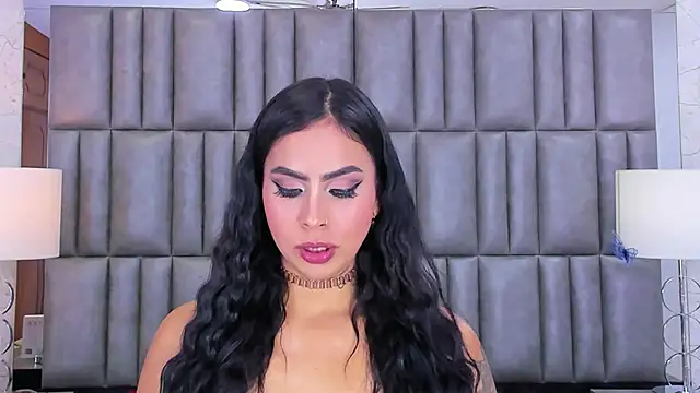 Snapshot of GiahDaniels chatting on 12/31/24, 08:26 GiahDaniels online show from 12/31/24, 08:26