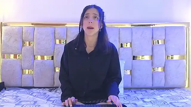 ling ling24 online show from 12/16/25, 03:22