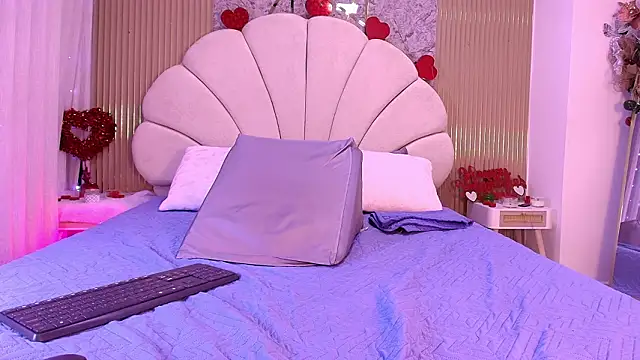 nata luna online show from 02/05/26, 07:18