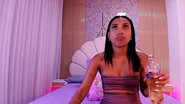 nata luna online show from 04/08/26, 07:14