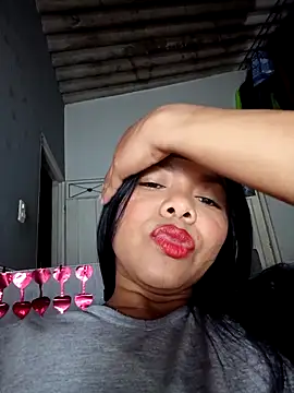 DIORA Latina online show from 03/11/26, 03:34