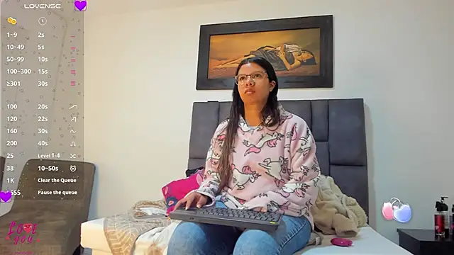 Vahiolet smith online show from 02/03/26, 12:09