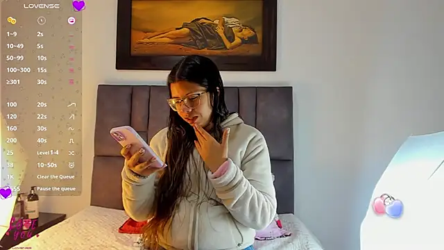 Vahiolet smith online show from 02/18/26, 03:24