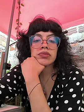 Snapshot of Fun_Everywhere chatting on 02/19/26, 03:41 Fun Everywhere online show from 02/19/26, 03:41