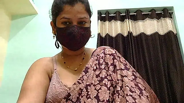 Snapshot of payal_sharma1 chatting on 04/09/26, 06:24 payal sharma1 online show from 04/09/26, 06:24