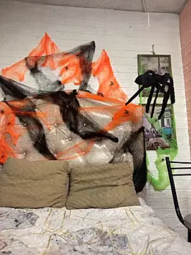 KataleyaStiward online show from 10/25/25, 02:02