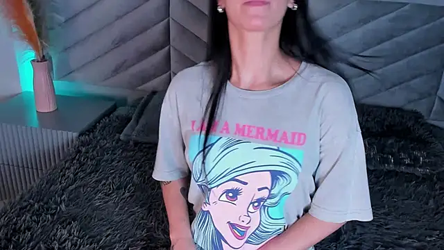 Snapshot of Ary_thompson__ chatting on 12/05/24, 08:11 Ary thompson online show from 12/05/24, 08:11