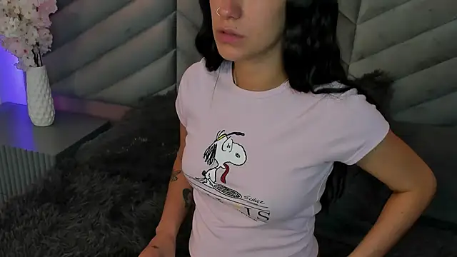 Snapshot of Ary_thompson__ chatting on 01/11/25, 07:05 Ary thompson online show from 01/11/25, 07:05