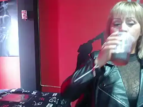 KLOE PIELL online show from 01/24/25, 05:21