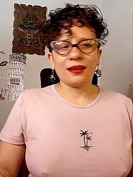 Snapshot of Daneshka_naughty chatting on 02/01/25, 05:07 Daneshka naughty online show from 02/01/25, 05:07