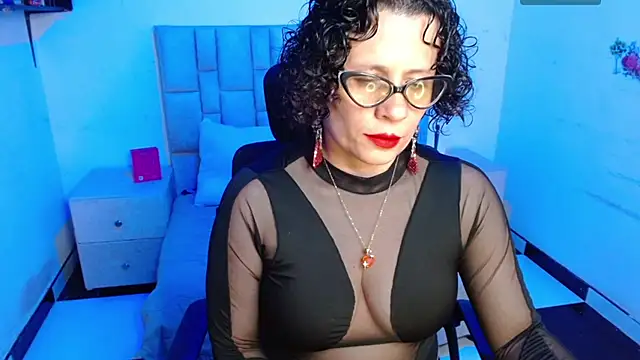 Snapshot of Daneshka_naughty chatting on 10/02/25, 12:39 Daneshka naughty online show from 10/02/25, 12:39