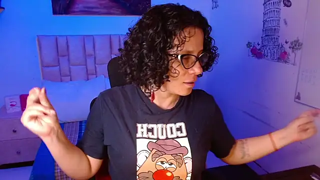 Snapshot of Daneshka_naughty chatting on 11/19/25, 11:16 Daneshka naughty online show from 11/19/25, 11:16