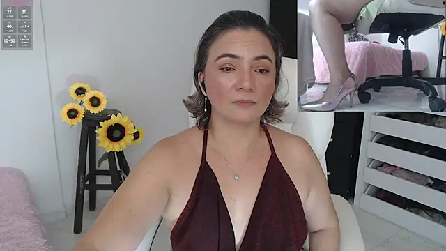 Snapshot of Ghada_milf chatting on 12/04/24, 11:46 Ghada milf online show from 12/04/24, 11:46