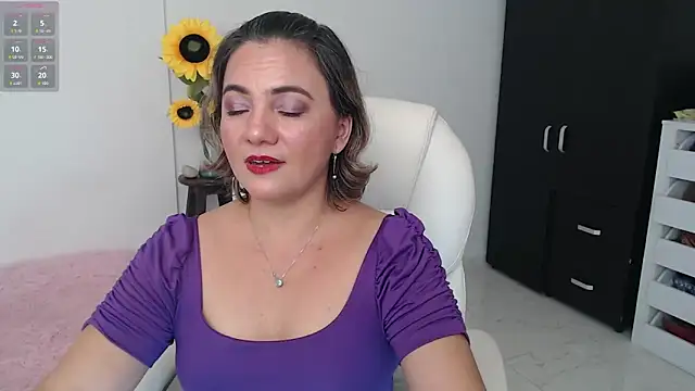 Snapshot of Ghada_milf chatting on 12/18/24, 11:30 Ghada milf online show from 12/18/24, 11:30