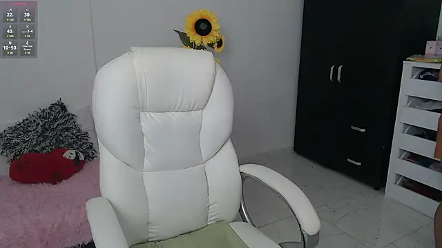 Snapshot of Ghada_milf chatting on 12/23/24, 02:24 Ghada milf online show from 12/23/24, 02:24