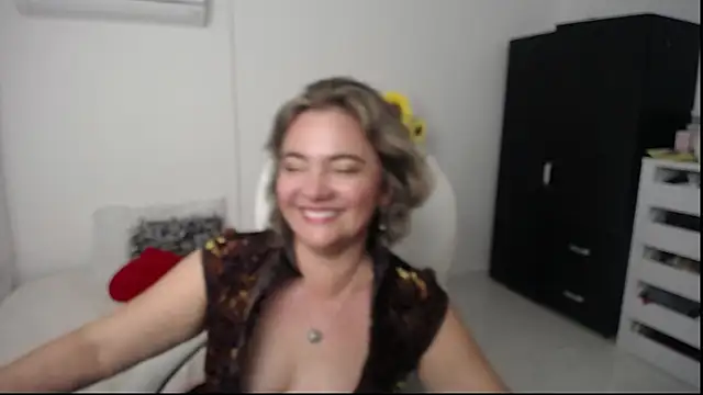 Snapshot of Ghada_milf chatting on 01/03/25, 11:55 Ghada milf online show from 01/03/25, 11:55