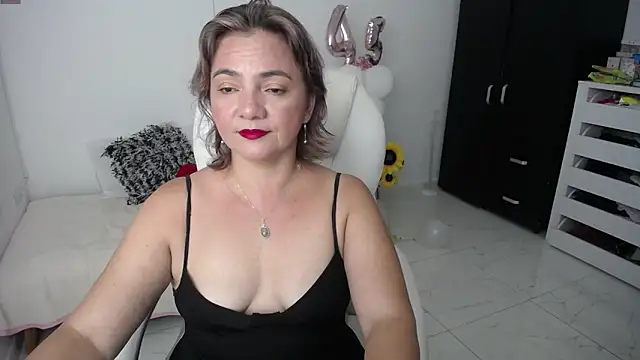 Snapshot of Ghada_milf chatting on 01/18/25, 11:44 Ghada milf online show from 01/18/25, 11:44