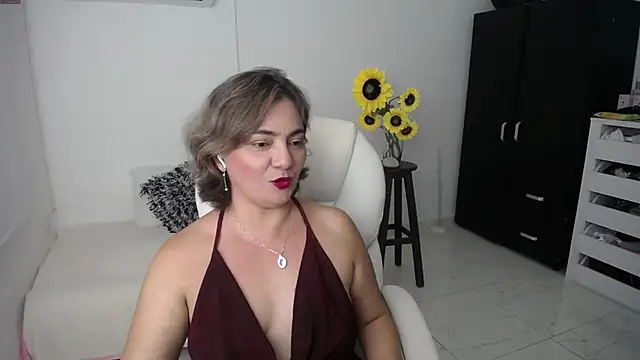 Snapshot of Ghada_milf chatting on 03/03/25, 09:05 Ghada milf online show from 03/03/25, 09:05