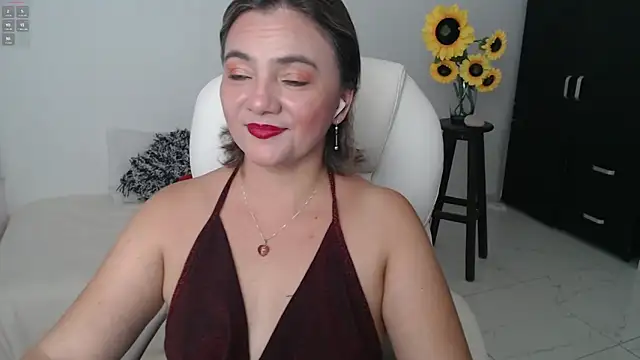 Snapshot of Ghada_milf chatting on 03/21/25, 10:50 Ghada milf online show from 03/21/25, 10:50