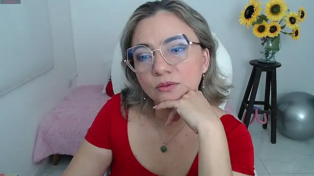 Snapshot of Ghada_milf chatting on 09/15/25, 07:25 Ghada milf online show from 09/15/25, 07:25
