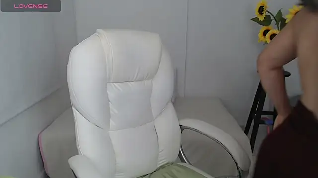 Snapshot of Ghada_milf chatting on 10/11/25, 10:52 Ghada milf online show from 10/11/25, 10:52