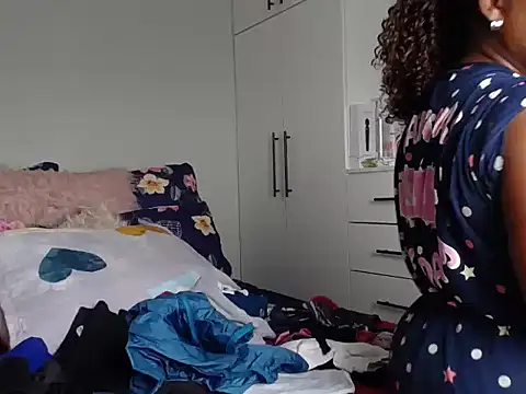 Amberbela online show from 09/09/25, 08:47