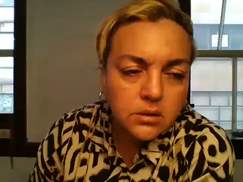 Snapshot of Parolita chatting on 07/21/26, 11:07 Parolita online show from 07/21/26, 11:07
