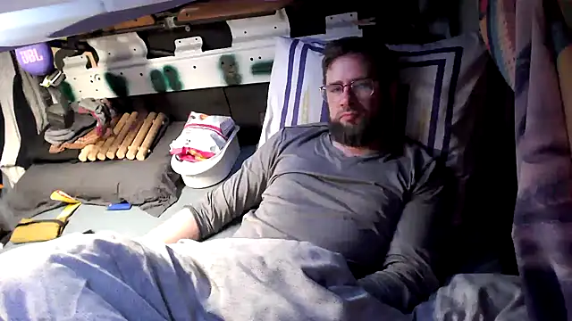 Snapshot of TRebelG chatting on 02/25/26, 04:00 TRebelG online show from 02/25/26, 04:00