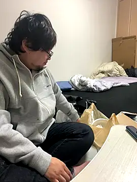 yuuki198912 online show from 11/26/25, 02:07