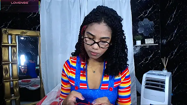 Hillary queen online show from 11/01/25, 12:29