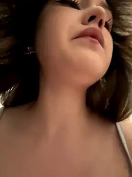 Peachy Dream online show from 09/29/25, 06:13