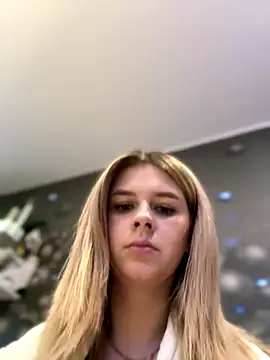 Love Bri online show from 10/14/25, 09:21