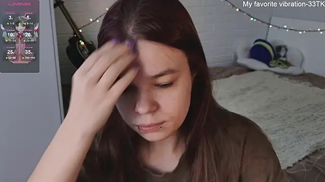 Snapshot of ValBae chatting on 12/31/24, 10:37 ValBae online show from 12/31/24, 10:37