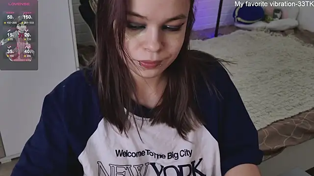 Snapshot of ValBae chatting on 01/13/25, 03:26 ValBae online show from 01/13/25, 03:26