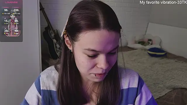 Snapshot of ValBae chatting on 01/16/25, 12:42 ValBae online show from 01/16/25, 12:42