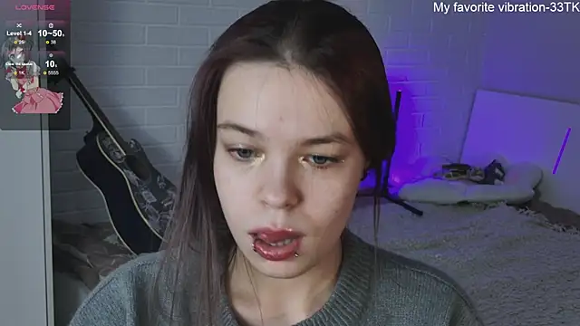 Snapshot of ValBae chatting on 01/20/25, 04:12 ValBae online show from 01/20/25, 04:12