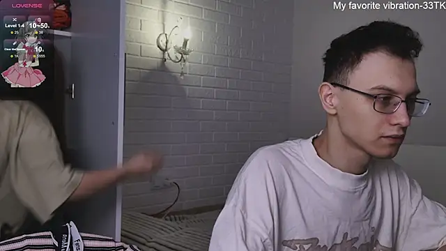 Snapshot of ValBae chatting on 02/05/25, 09:25 ValBae online show from 02/05/25, 09:25