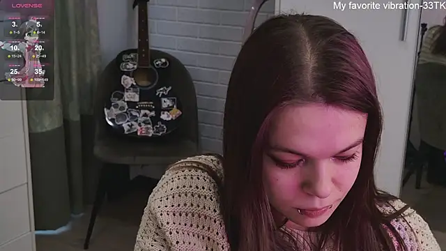 Snapshot of ValBae chatting on 02/05/25, 01:54 ValBae online show from 02/05/25, 01:54