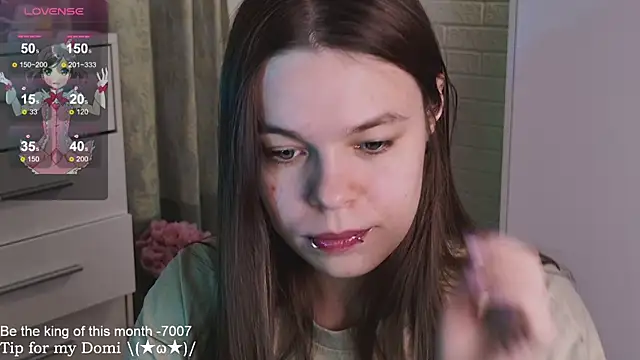 Snapshot of ValBae chatting on 03/08/25, 04:28 ValBae online show from 03/08/25, 04:28